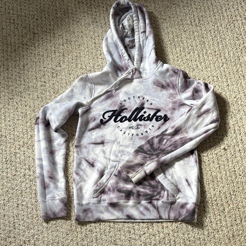 Hollister Purple and White Tie-Dye Hoodie